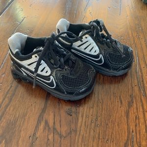 Nike infant shox shoes